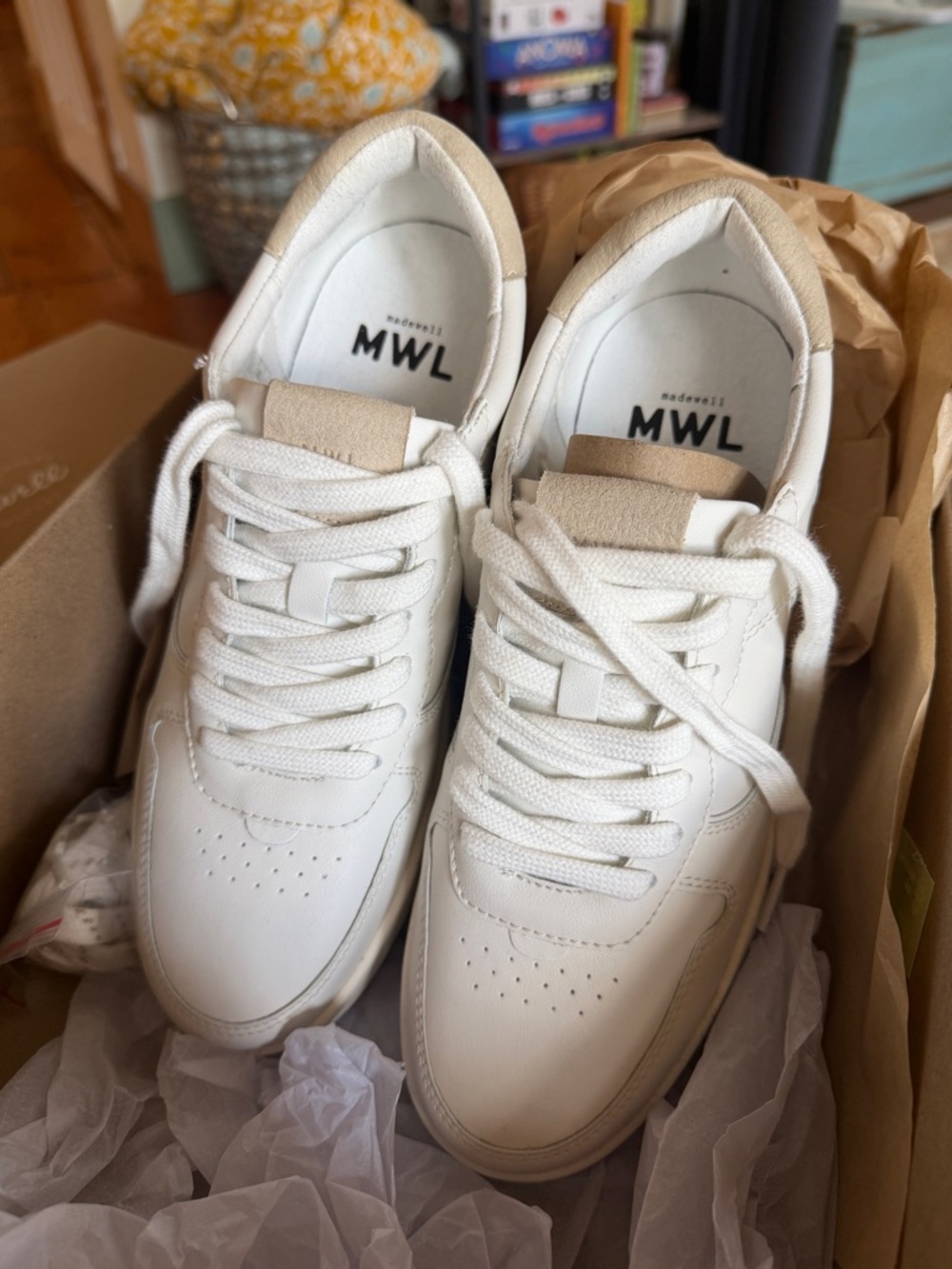 Madewell Brown Kraft Shoe Box with White Logo